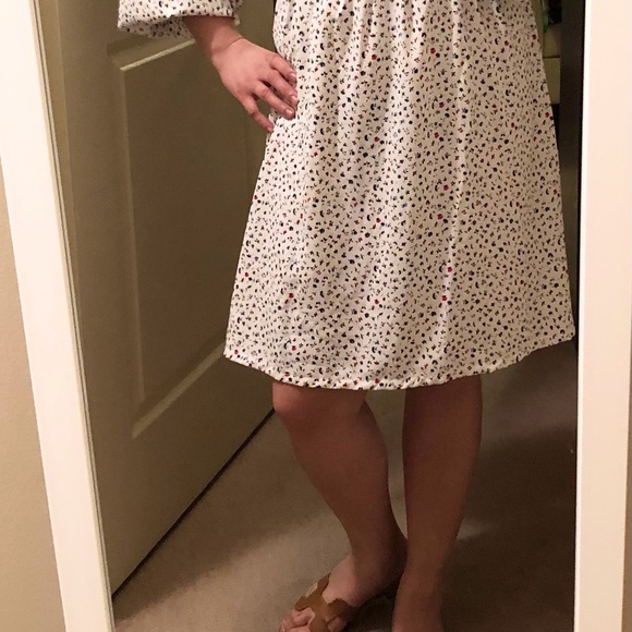 💜SOLD💜Dainty floral dress - Picture 10 of 10